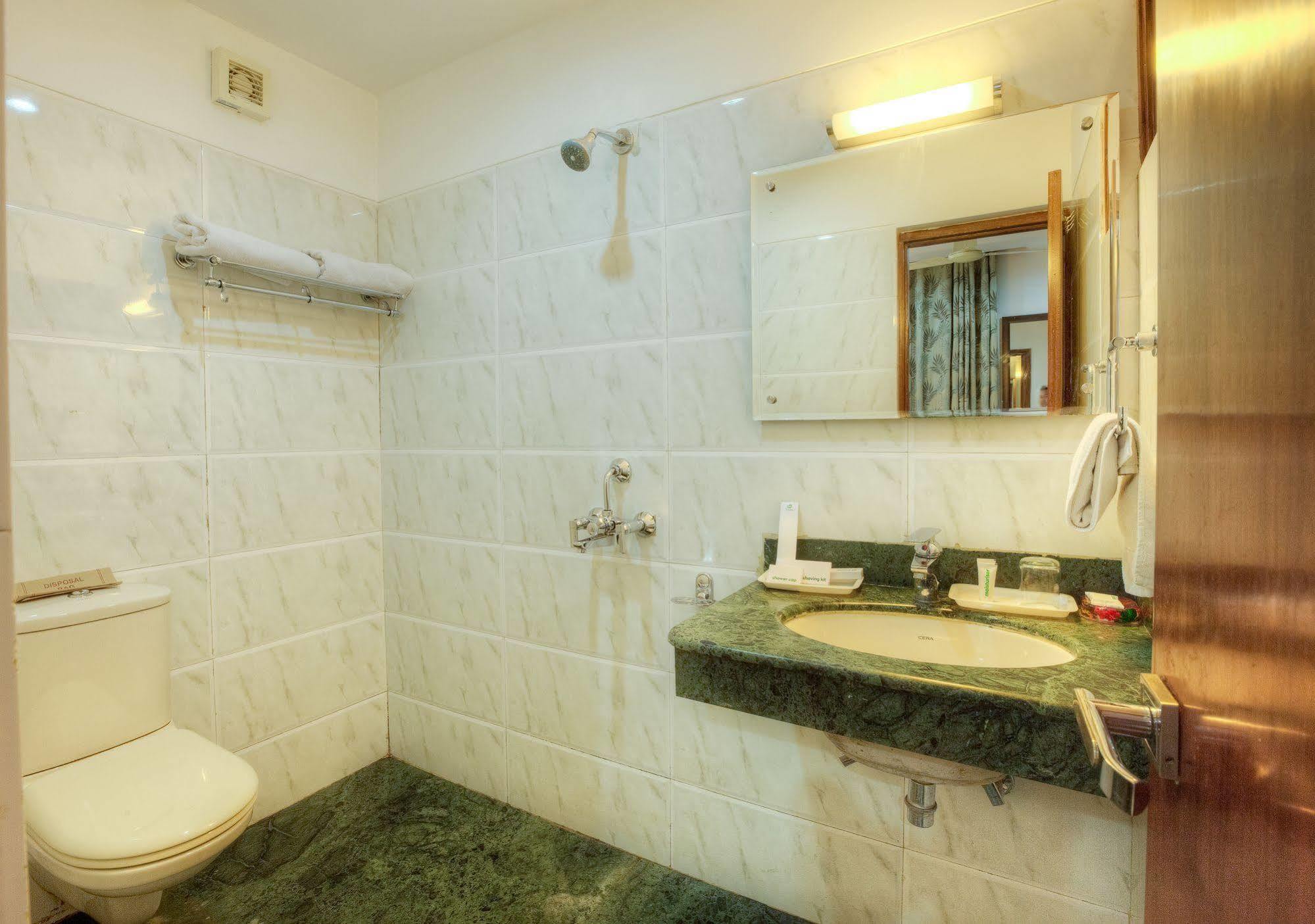 Mint Hotel Chandīgarh Dış mekan fotoğraf