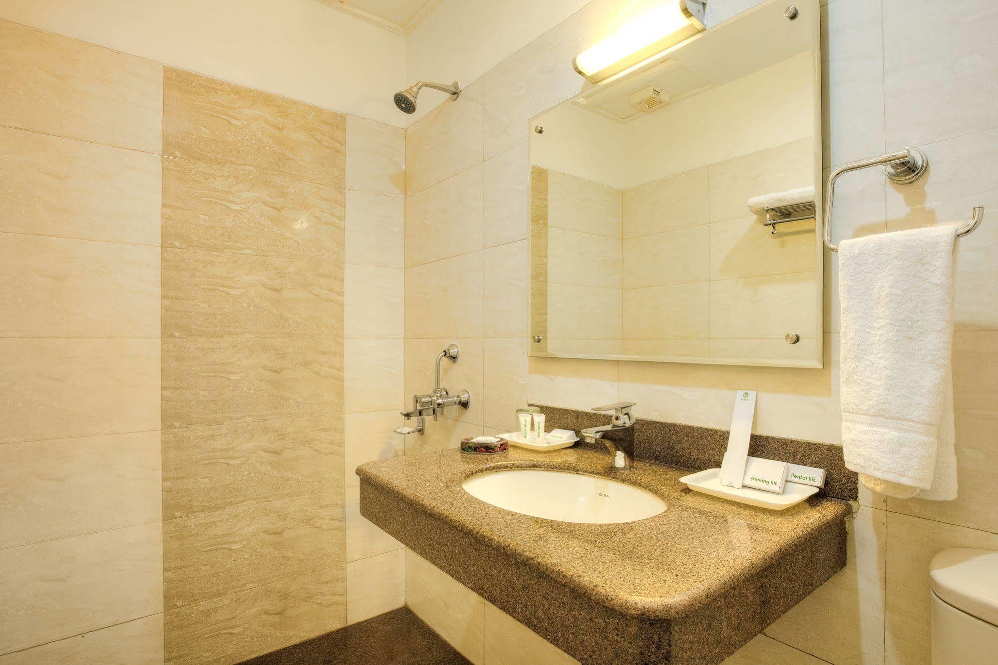 Mint Hotel Chandīgarh Dış mekan fotoğraf