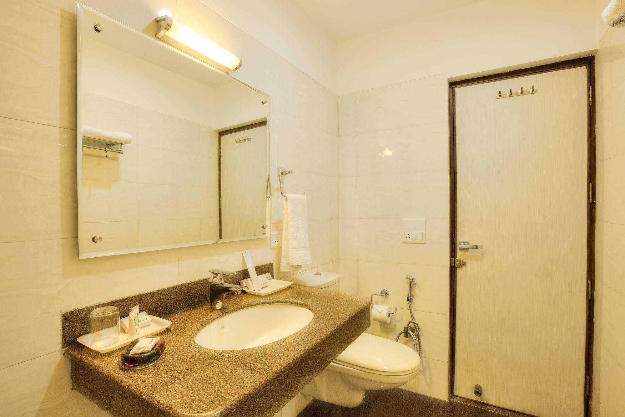 Mint Hotel Chandīgarh Dış mekan fotoğraf