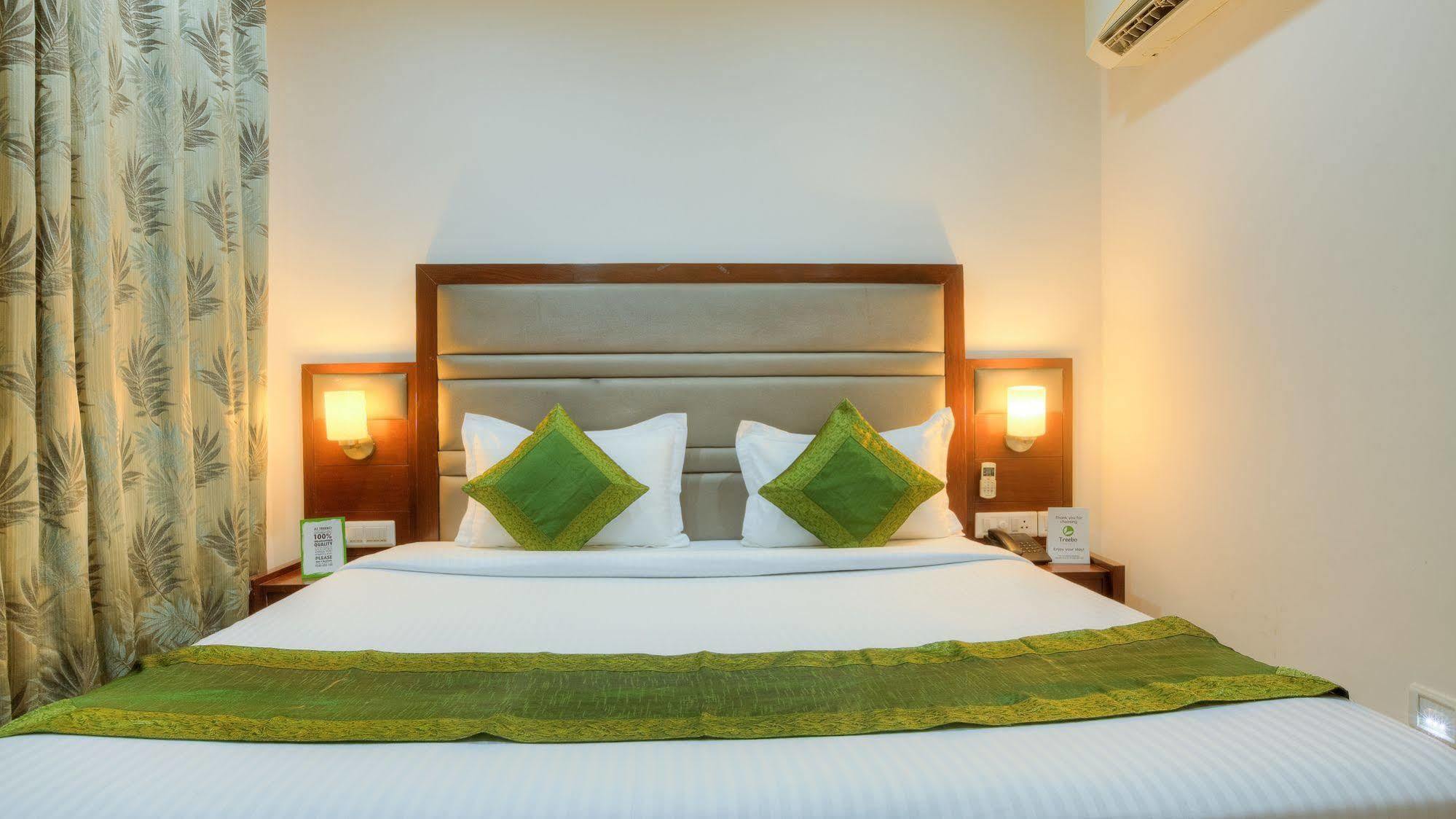 Mint Hotel Chandīgarh Dış mekan fotoğraf