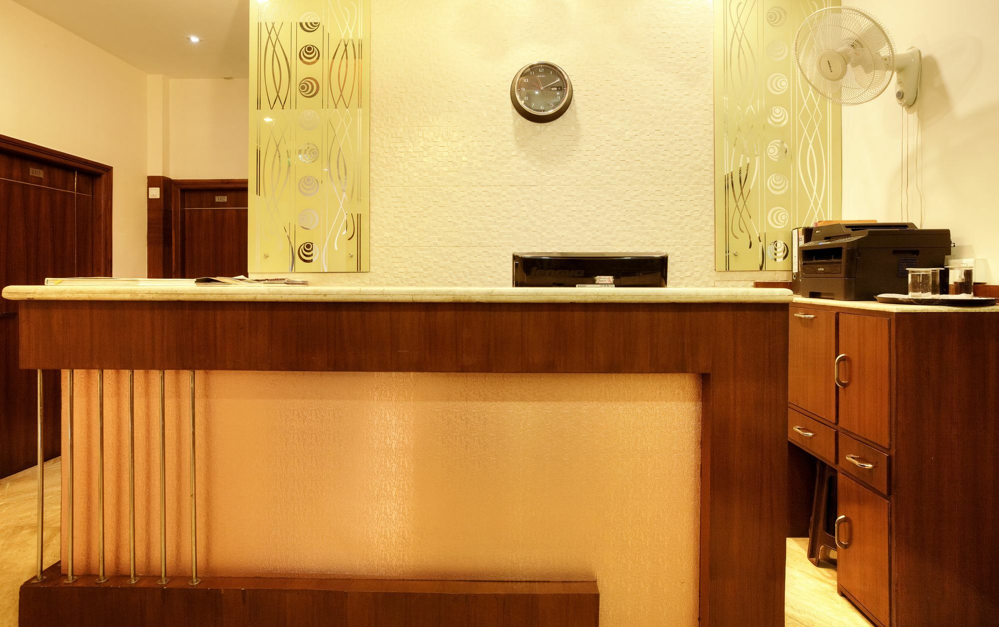 Mint Hotel Chandīgarh Dış mekan fotoğraf