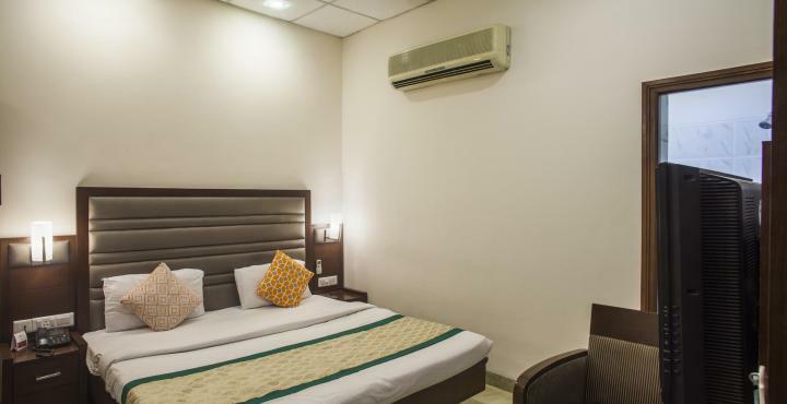 Mint Hotel Chandīgarh Dış mekan fotoğraf